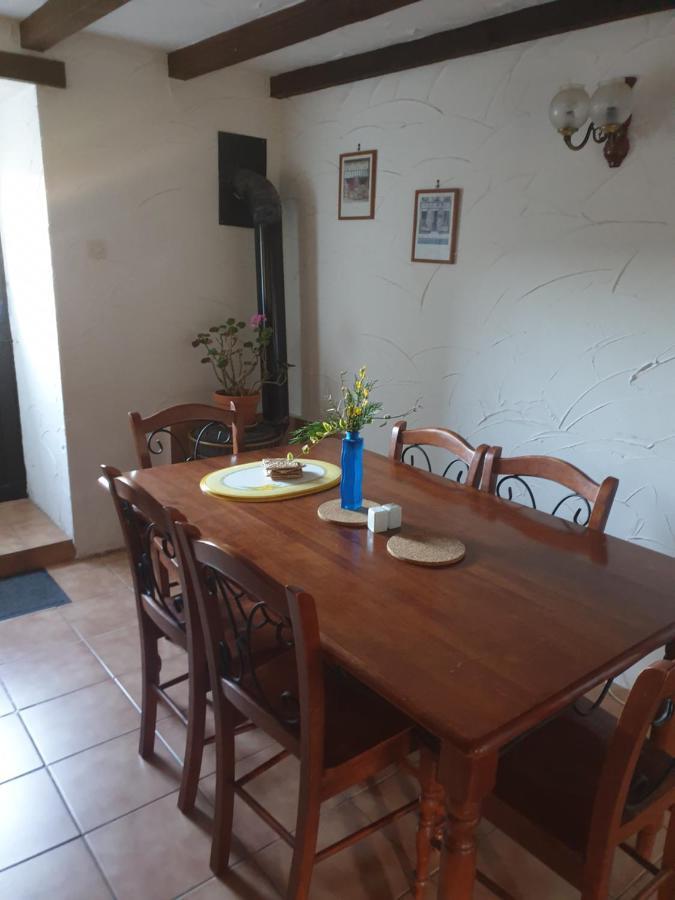 La Croix Gites Pressignac Exterior foto